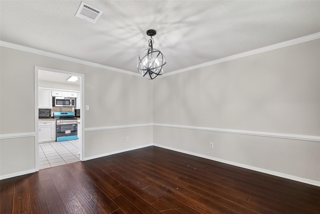 2402 Oak Shores Drive - Photo 8
