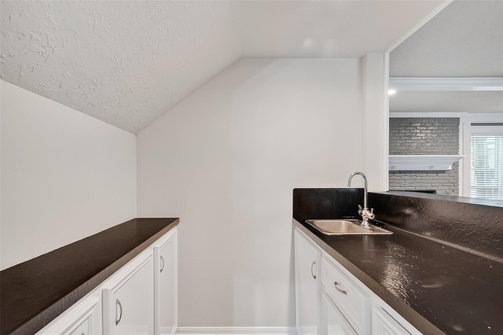 2402 Oak Shores Drive - Photo 14