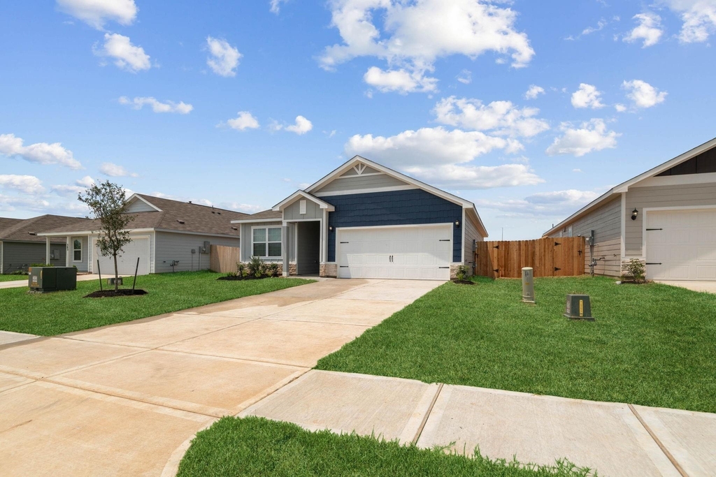 712 Jasmine Ridge Lane - Photo 0