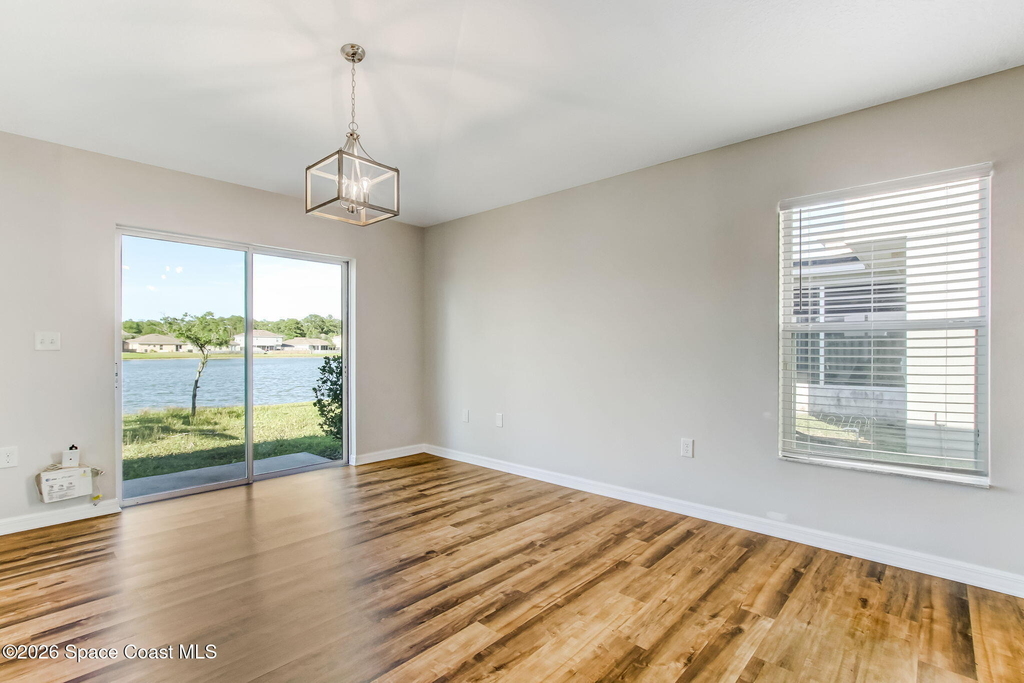 3254 Burdock Avenue - Photo 9