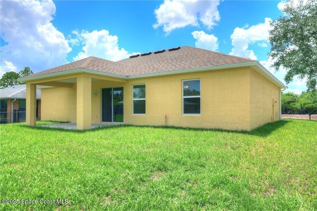 8966 101st Avenue - Photo 2