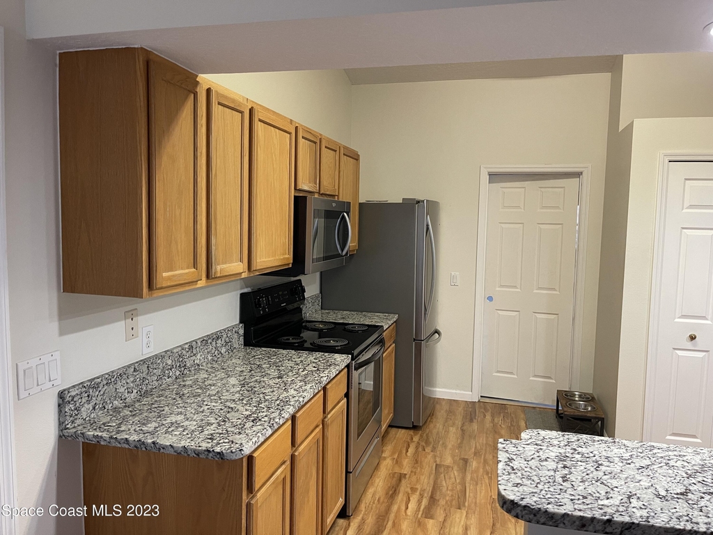 1738 Loquat Court Nw - Photo 8