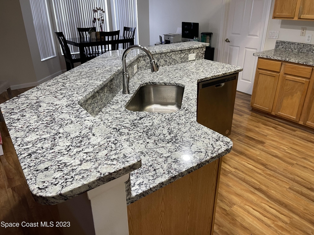 1738 Loquat Court Nw - Photo 7