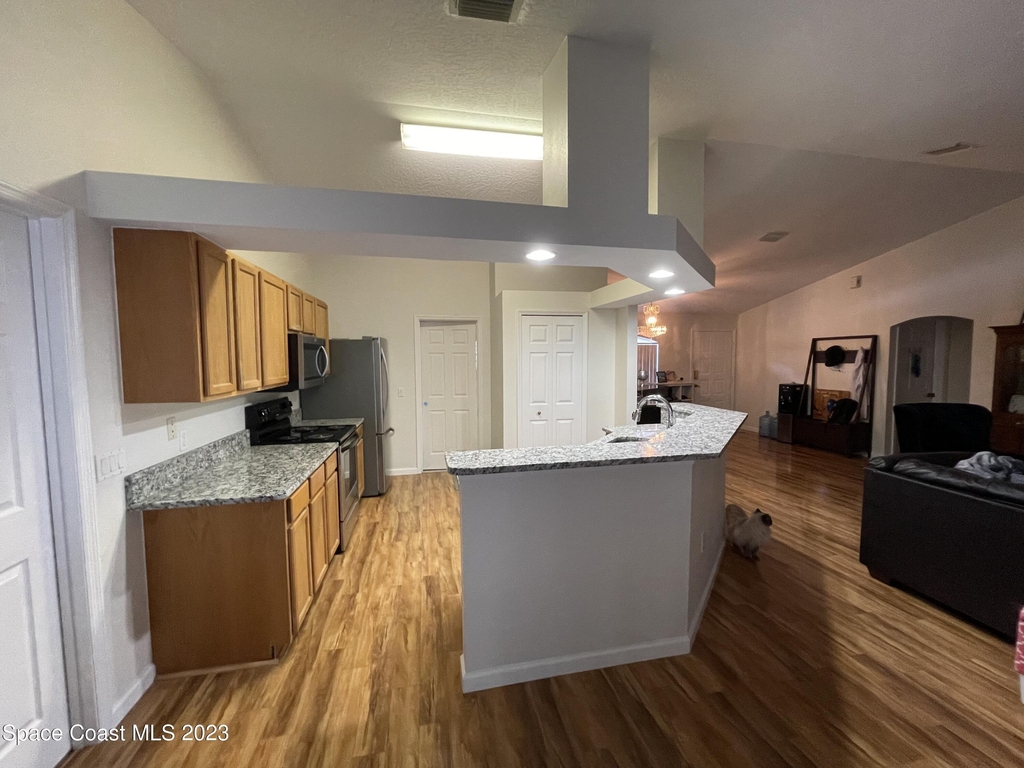 1738 Loquat Court Nw - Photo 9