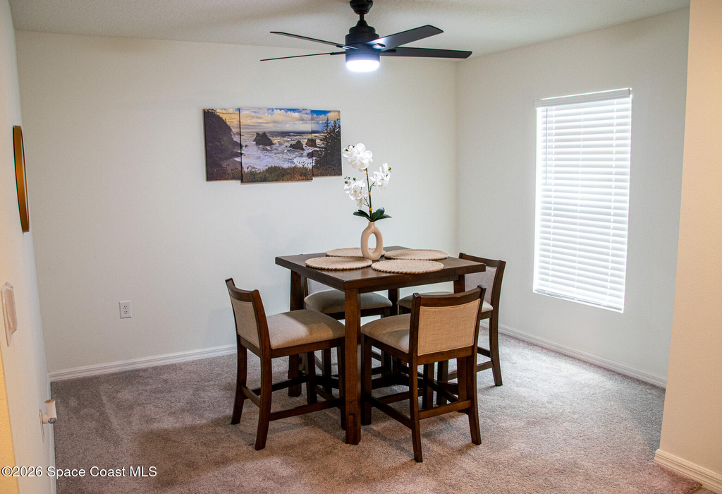 593 Haleybury Street Sw - Photo 1