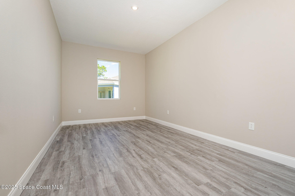 3187 Topsey Avenue Se - Photo 22