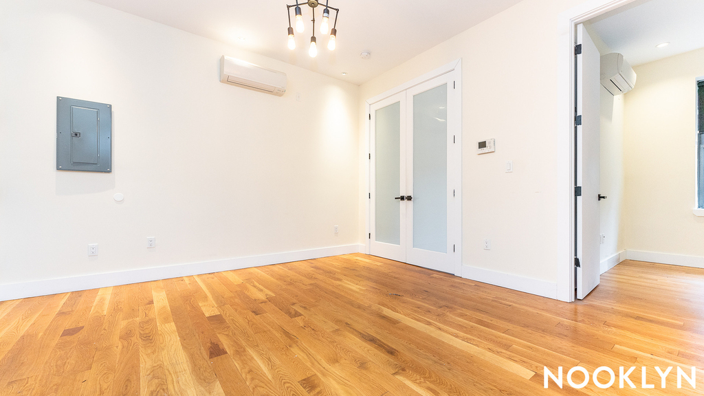 595 Myrtle Ave - Photo 2