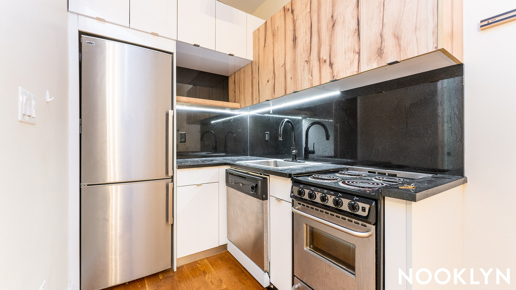 595 Myrtle Ave - Photo 5