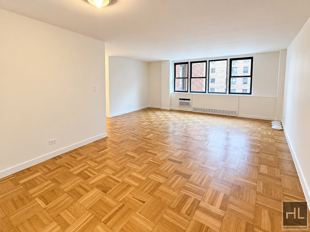 East 79th Street - Photo 0