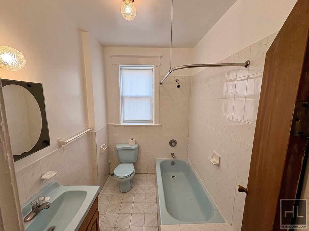 Mclean Avenue - Photo 7