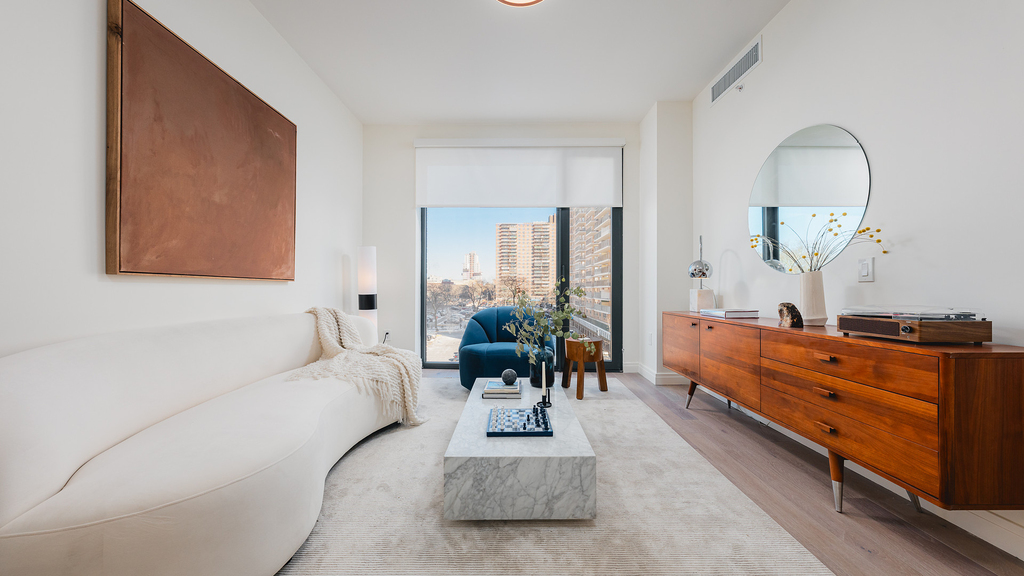 265 Lorimer St - Photo 2