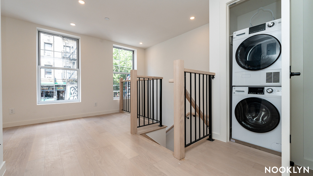 157 Havemeyer St - Photo 0