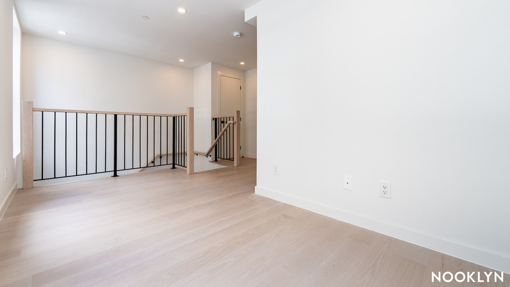 157 Havemeyer St - Photo 18