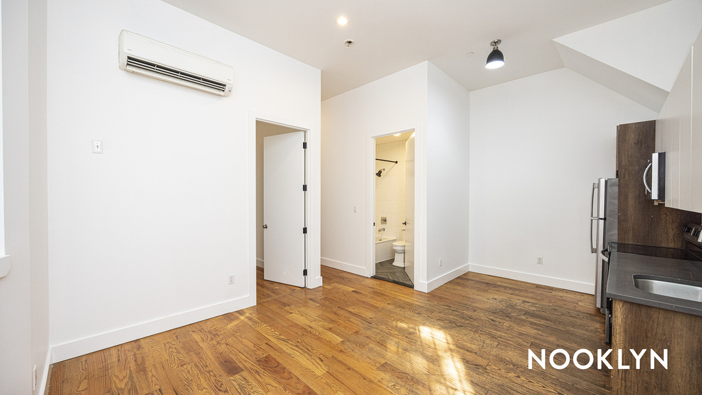 483 Evergreen Ave - Photo 9
