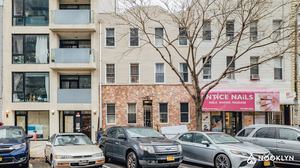31 Montrose Ave - Photo 13