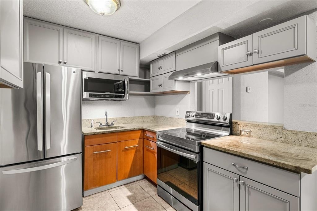 910 Lake Destiny Road - Photo 19