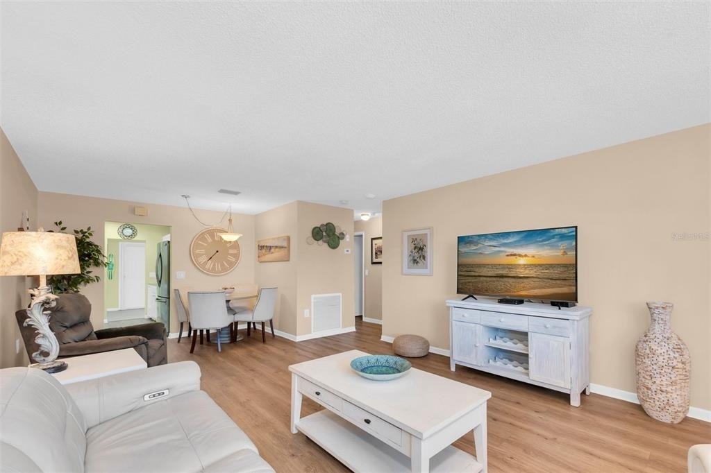 2960 59th Street S - Photo 6
