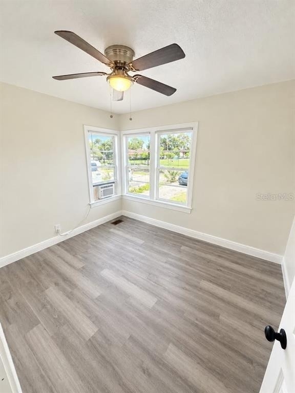 1314 W 16th Street - Photo 5