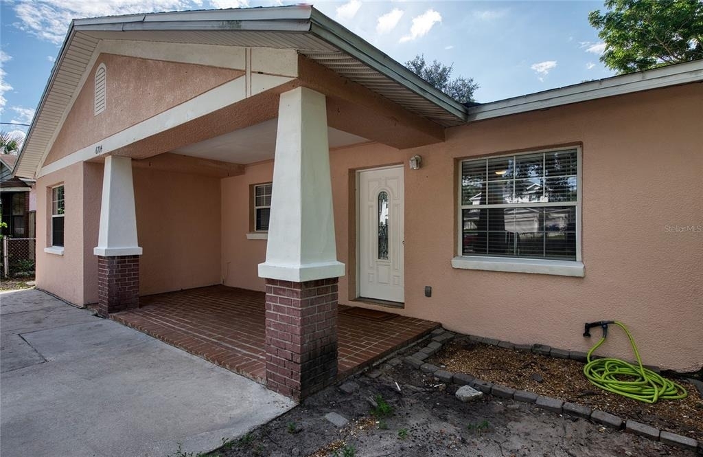 6704 Interbay Boulevard - Photo 1