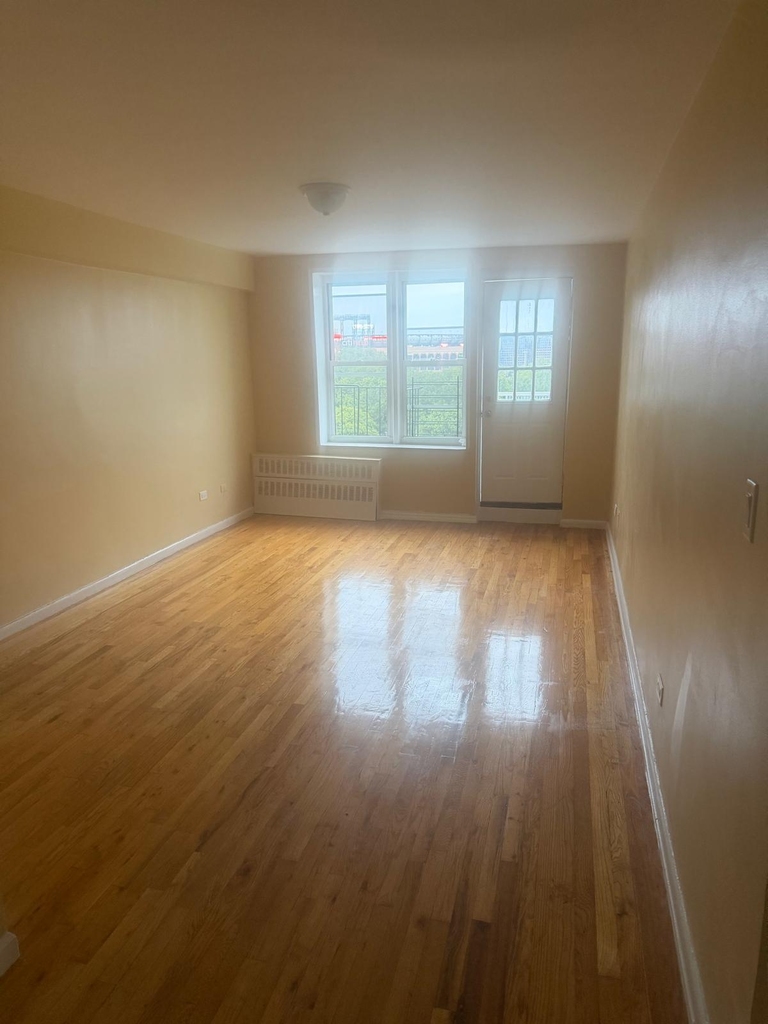 114 Street - Photo 3
