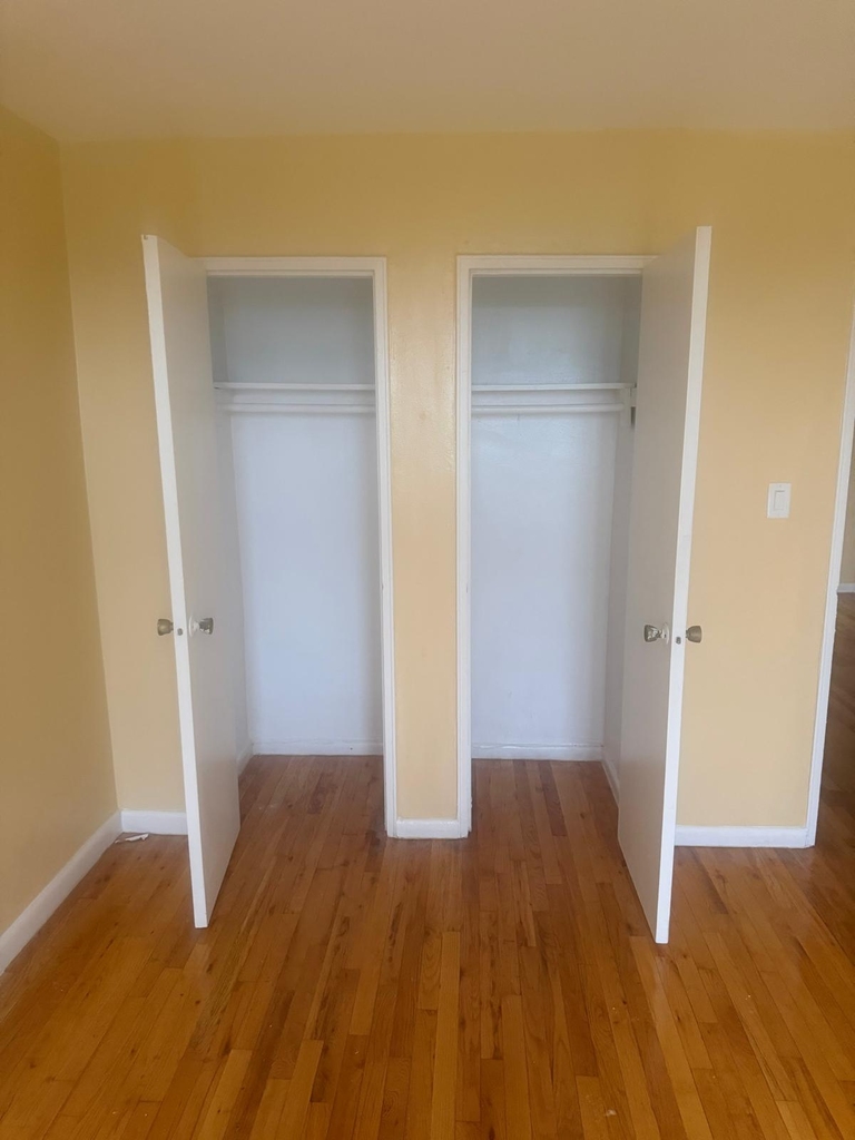 114 Street - Photo 5