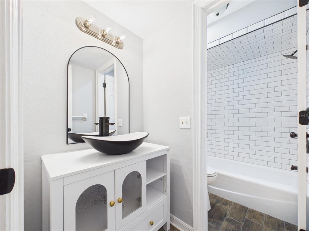 2415 W Jetton Avenue - Photo 16