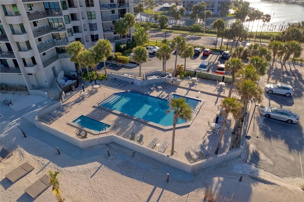 1660 Gulf Boulevard - Photo 17