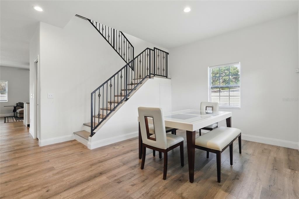 3024 W Douglas St - Photo 2