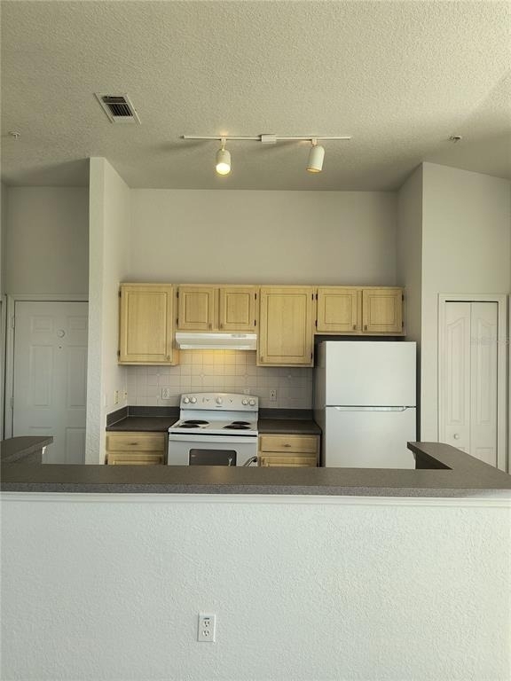 8904 Legacy Court - Photo 8