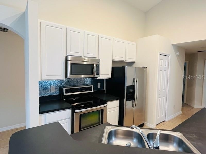 2537 Dharma Circle - Photo 4