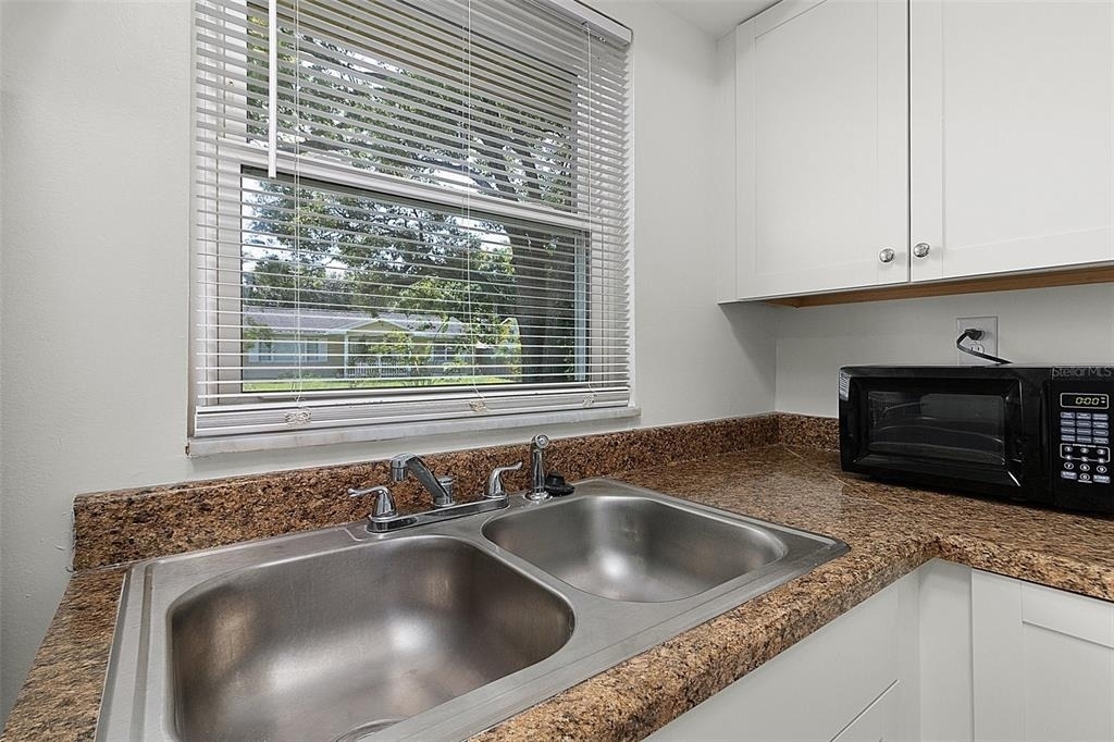 810 Oregon Avenue - Photo 13