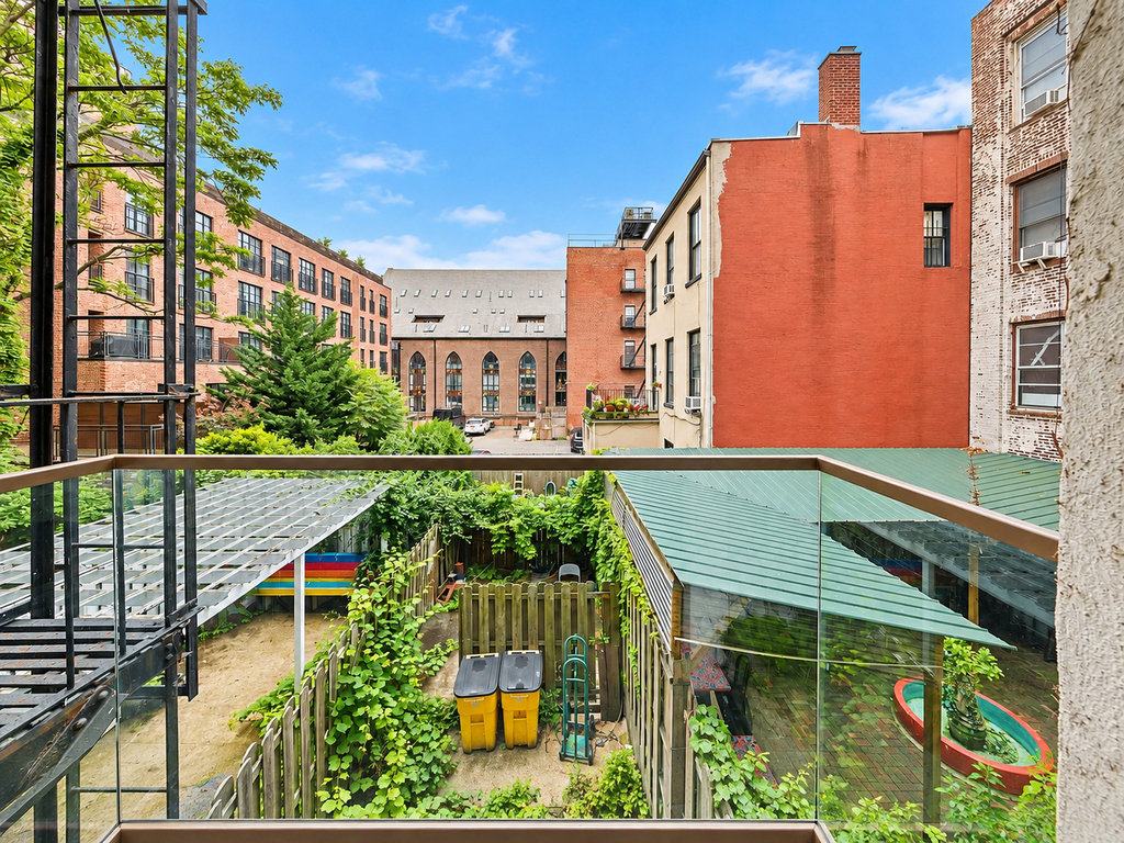 193 Bedford Avenue - Photo 6