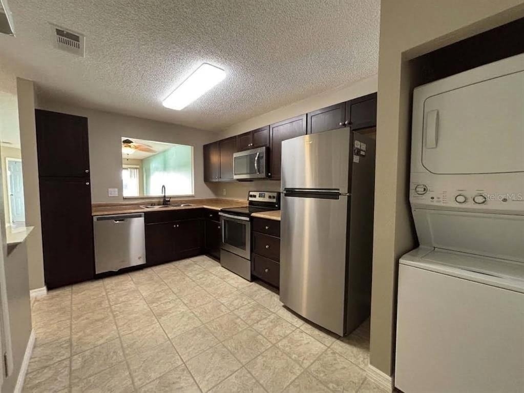 1802 Garden Lake Drive - Photo 2