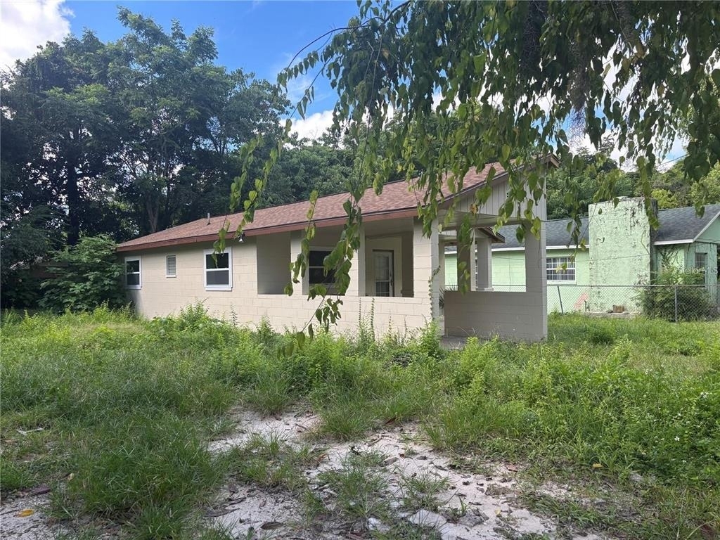 1642 Sw 2nd Street - Photo 2