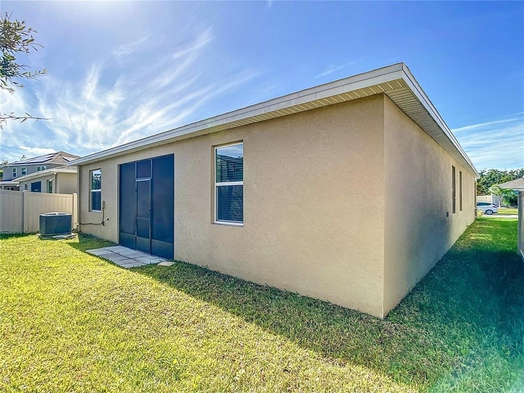 1851 Dumbleton Place - Photo 13