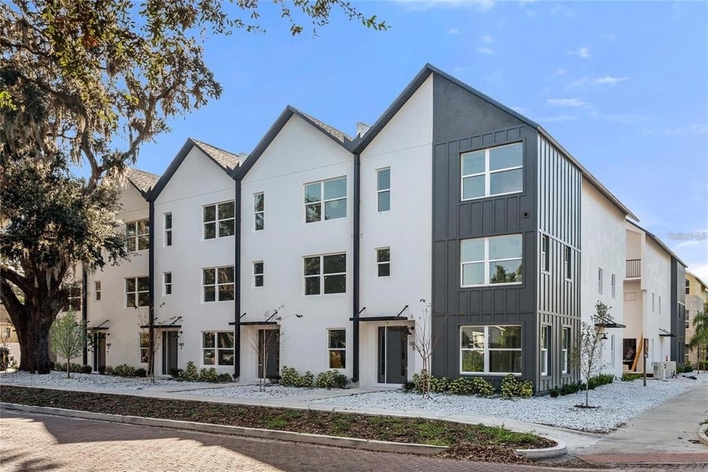 1606 Park Lake Street - Photo 1