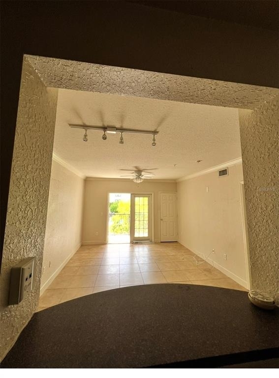 202 E South Street - Photo 3