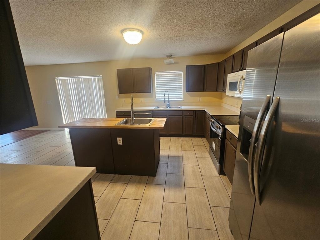 427 Samuel Street - Photo 8