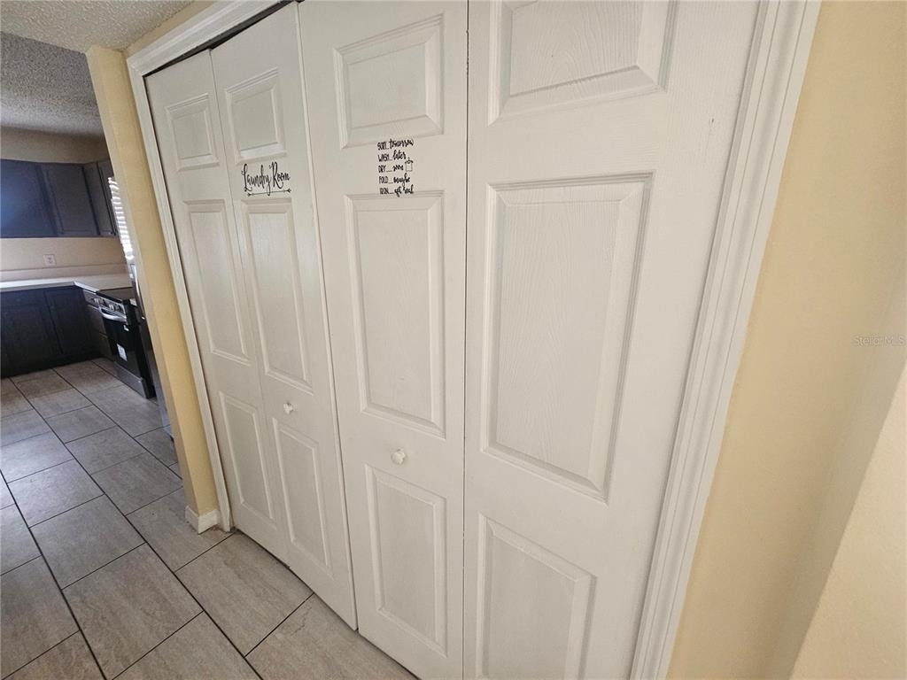 427 Samuel Street - Photo 6