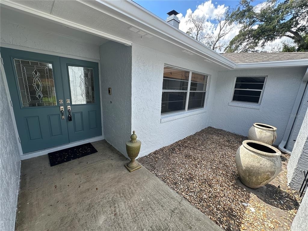 610 Iris Street - Photo 1