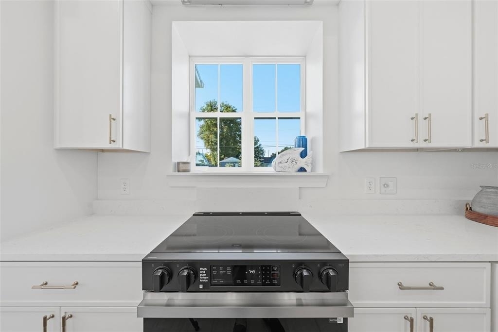 1605 Bryn Mawr Street - Photo 17