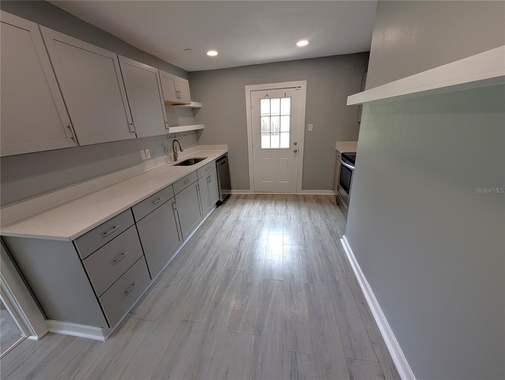 6805 N Navin Avenue - Photo 7