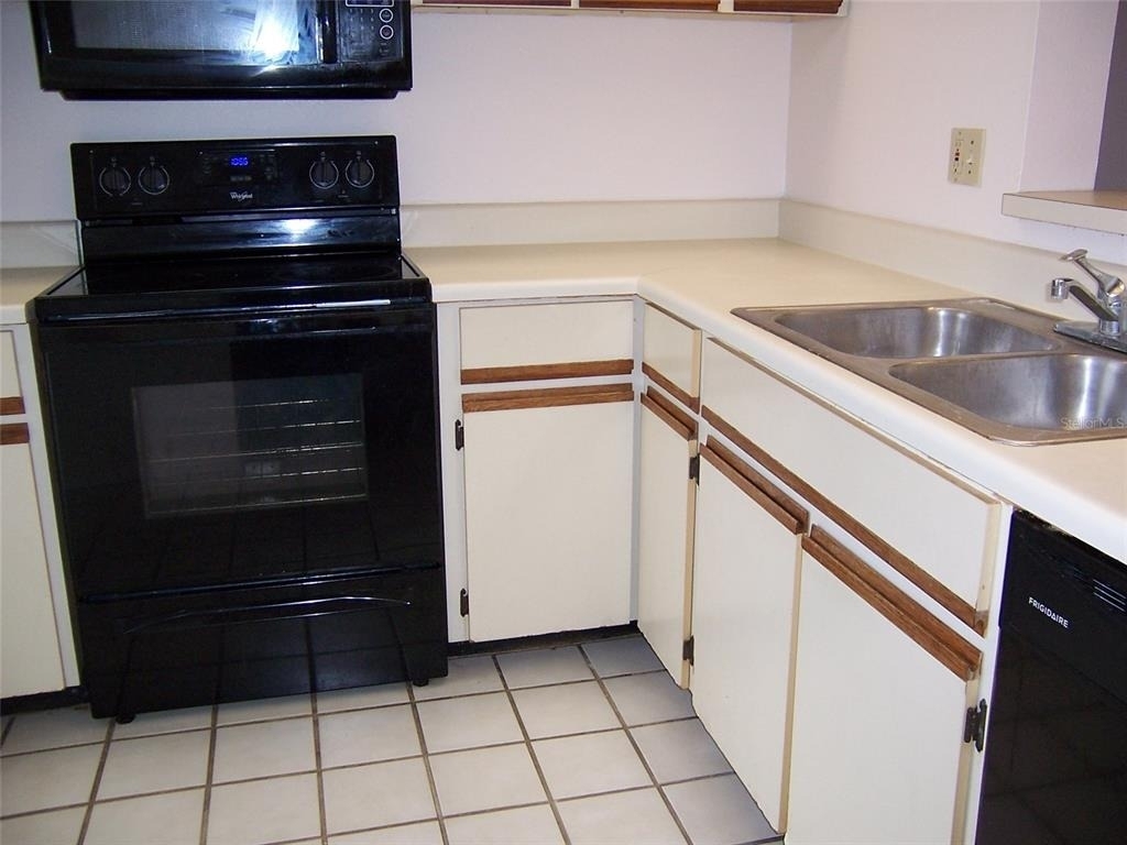25204 Northlake Drive - Photo 11