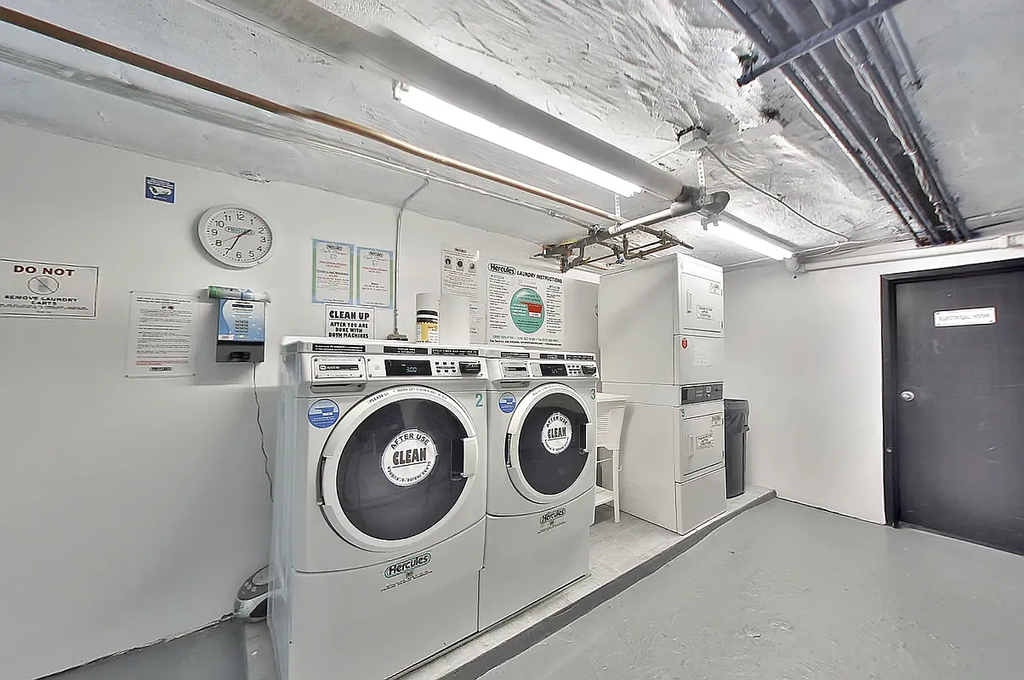 210 East 38th Street - Photo 5