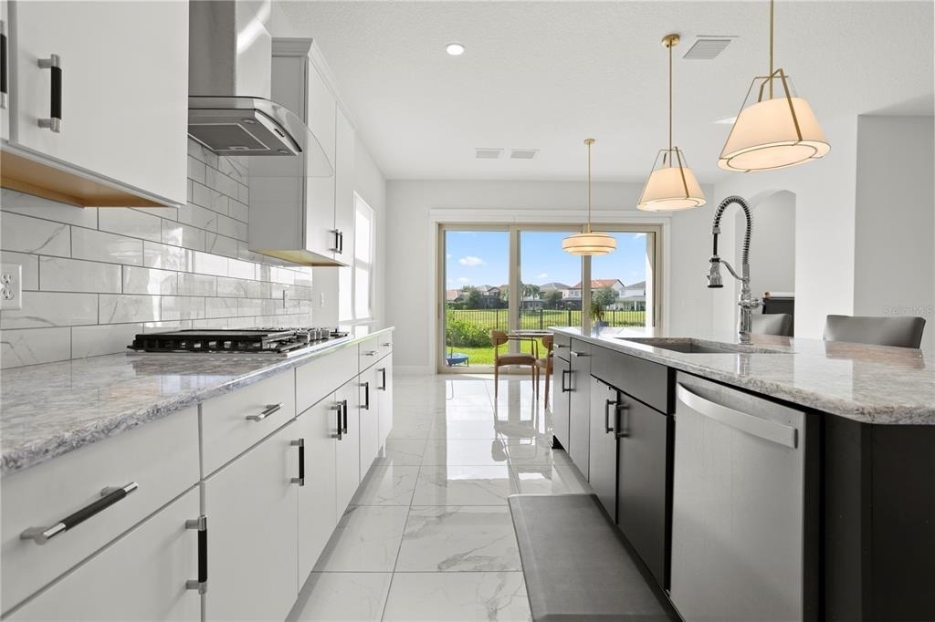 8204 Topsail Place - Photo 8