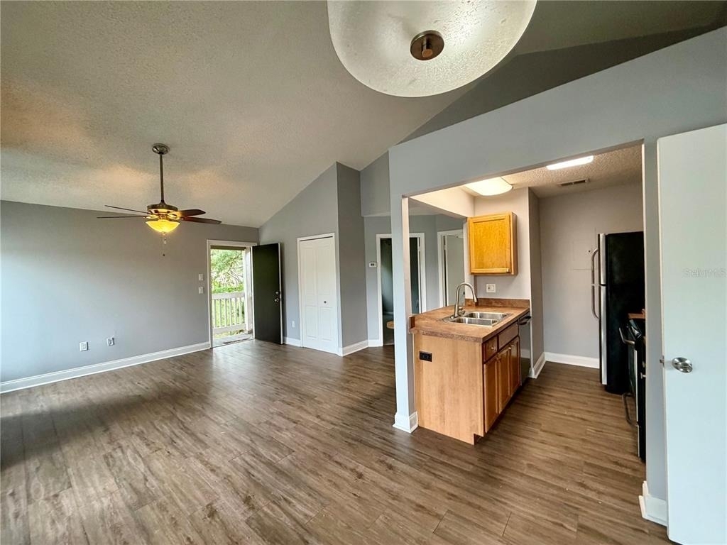 549 Sun Ridge Place - Photo 12