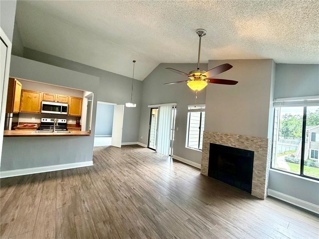 549 Sun Ridge Place - Photo 3