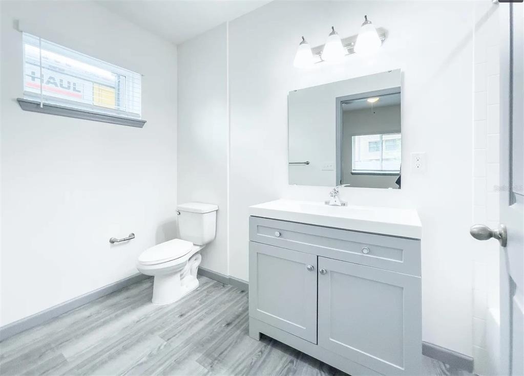 5230 Eggleston Avenue - Photo 4