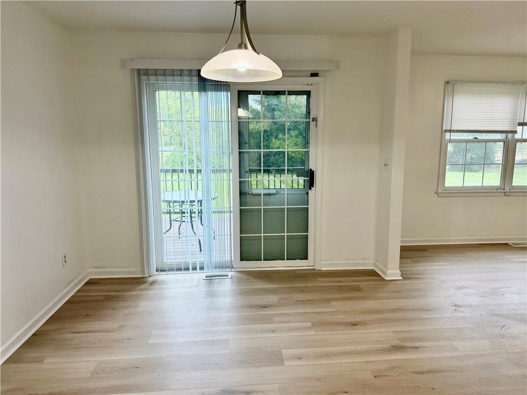7813 Cross Creek Circle - Photo 11