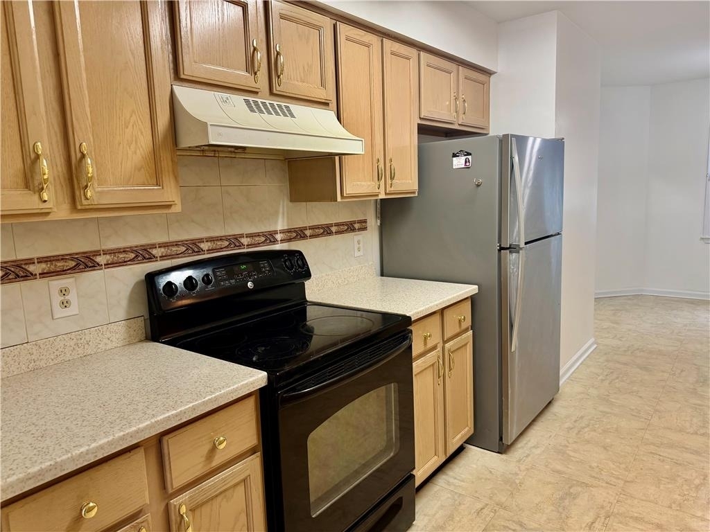 7813 Cross Creek Circle - Photo 7
